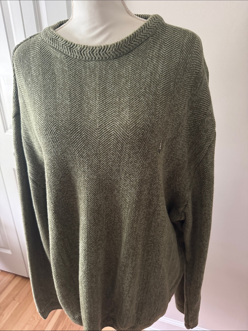 Chaos Olive Green Herringbone Knit Sweater never worn